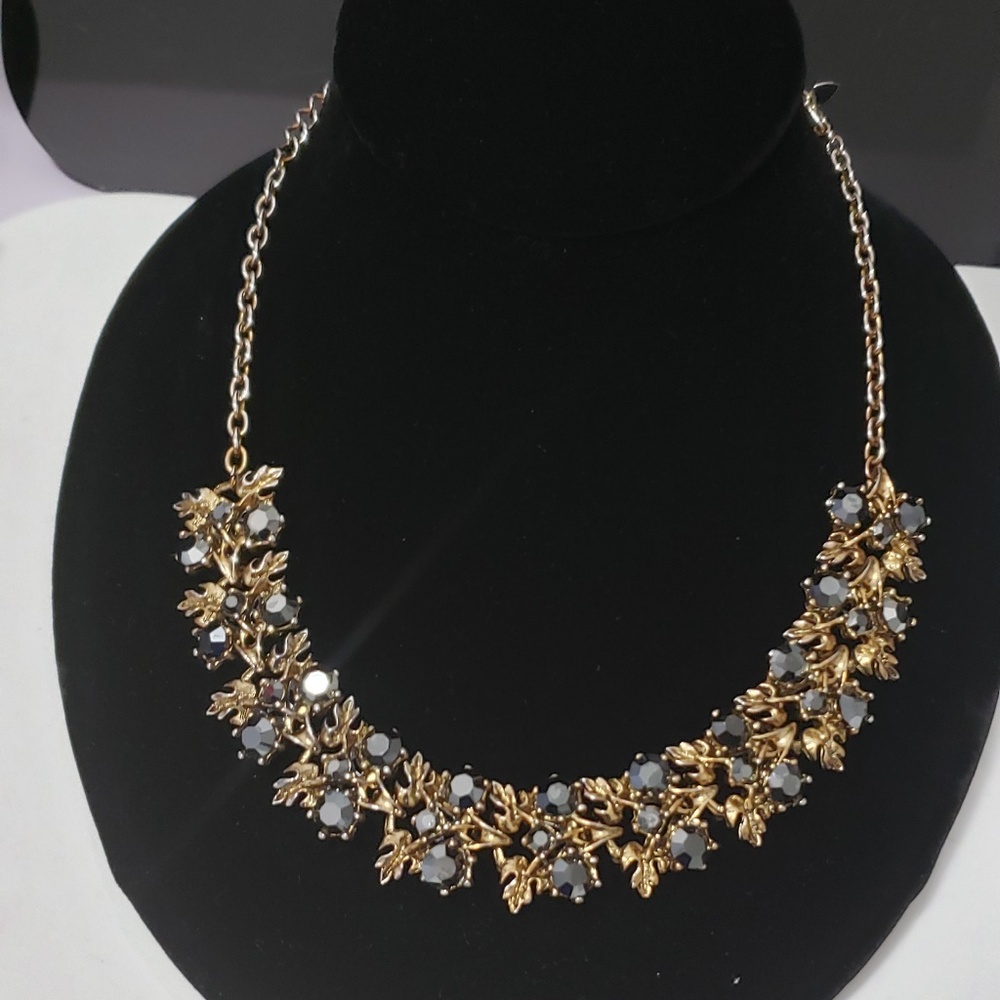 Necklace/Bracelet Set - Picture 4 of 7